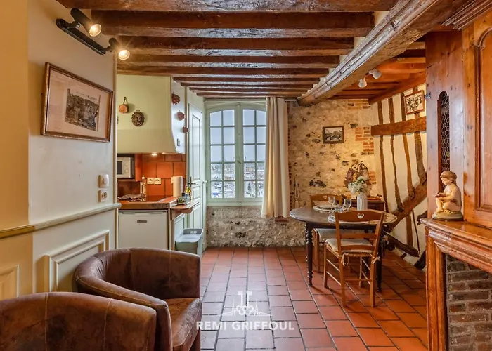 Les Colombages - On The Port Of - View Appartamento *